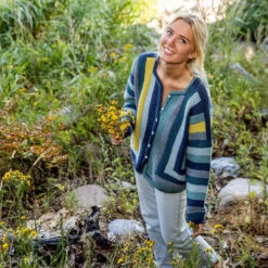 Vivian Hoxbro's Knitting Handbook -Sewing Textile Store B9781646011353b 47779.1647715010