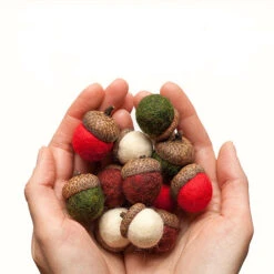 Felted Christmas Acorn Kit