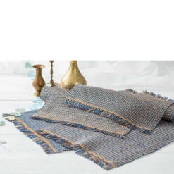 Easy Weaving With Little Looms Winter 2023 -Sewing Textile Store INT LLWin2023c 13424.1695301171